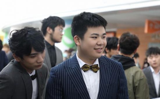 DOTA2 Ti14 中国战队XG因伤启用替补选手